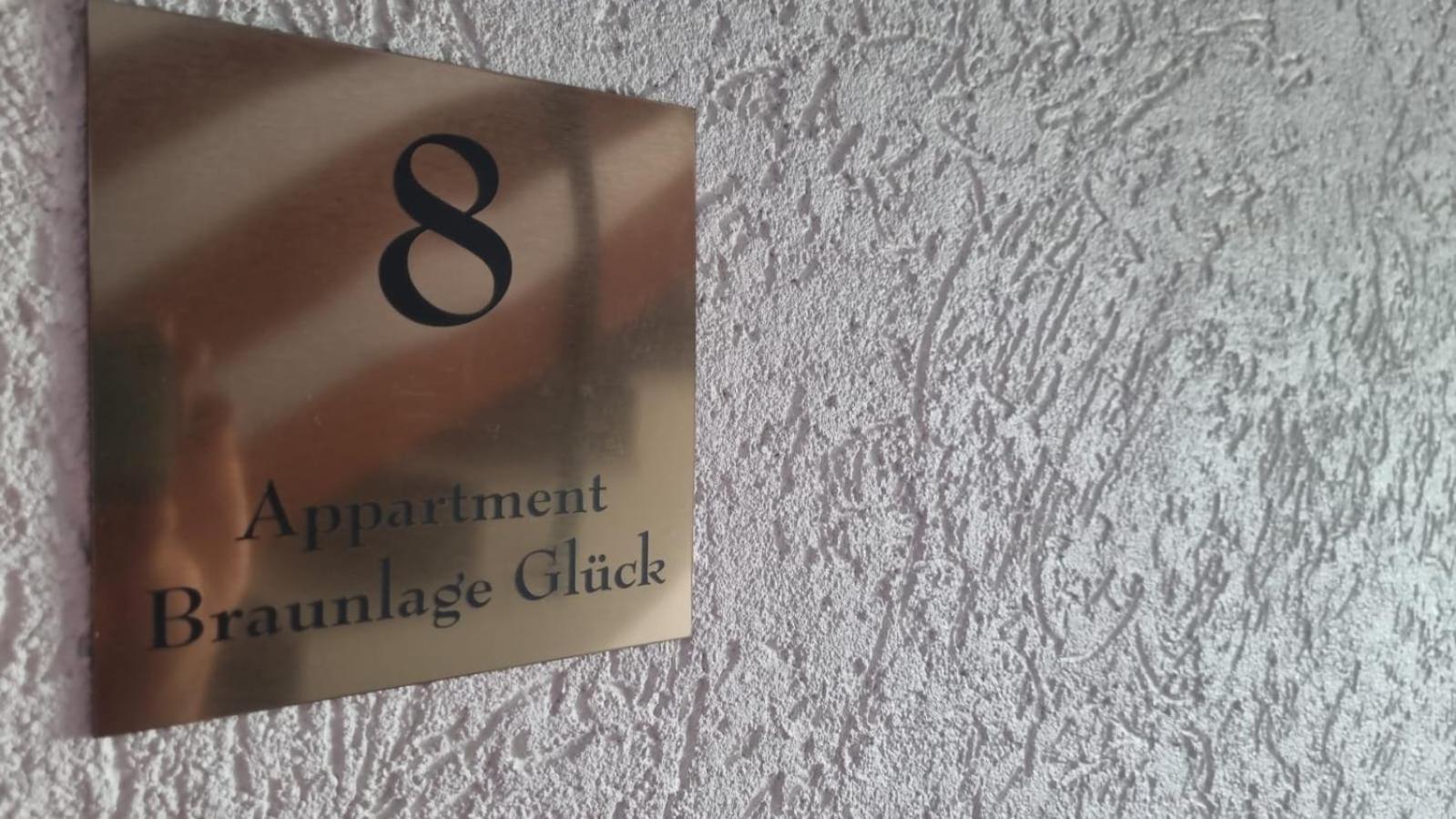 Glueck Apartment